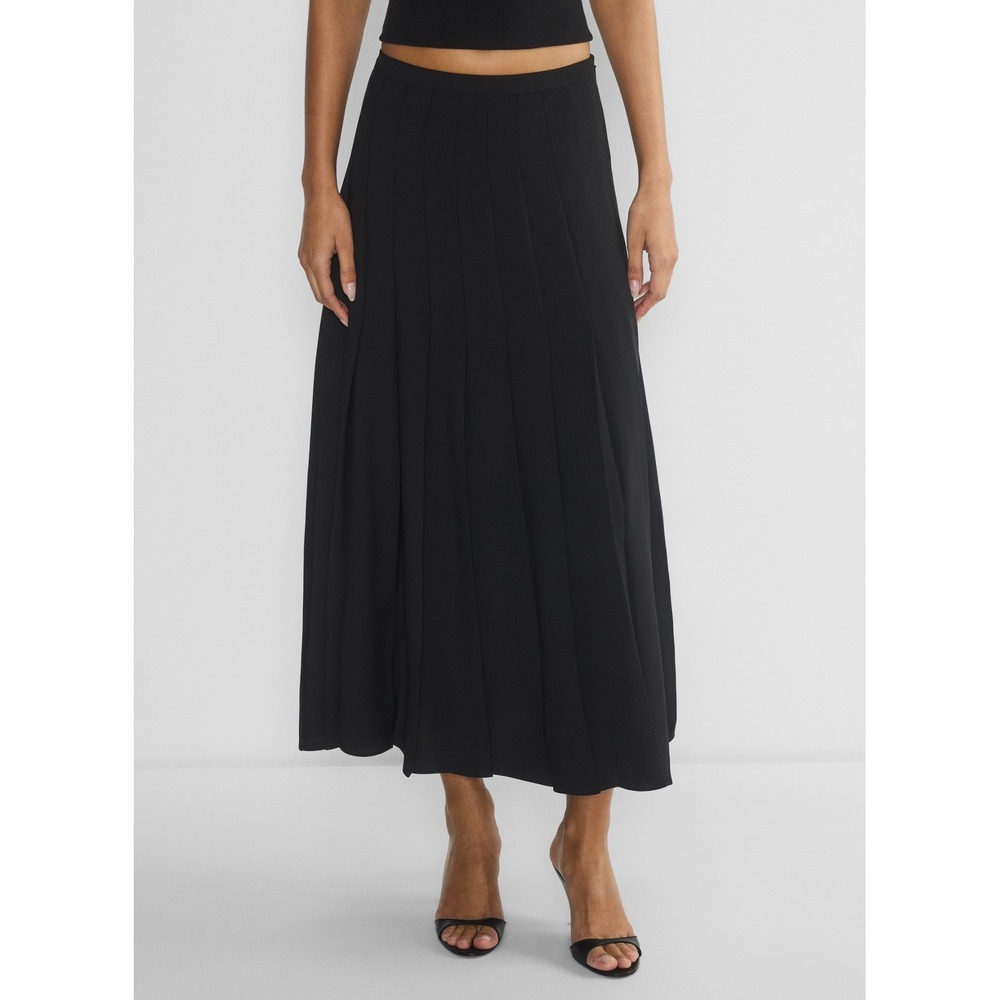NEW Aritzia Babaton Criteria Pleated Skirt Black Midi Size 2